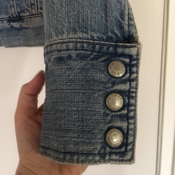VINTAGE Levi Strauss Blue Denim Jacket - LIKE NEW - Picture 9 of 17